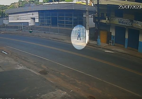 Empresário acusado de atear fogo em homem em situação de rua na Bahia é condenado a quase 20 anos de prisão; vítima morreu